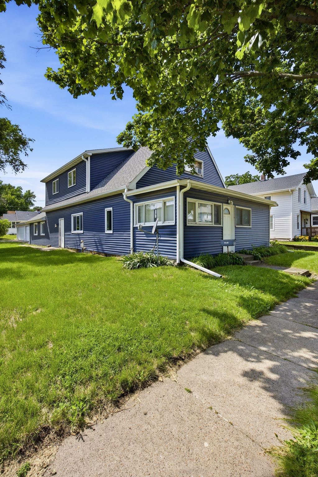 1001 17th Street NE Cedar Rapids IA 52402