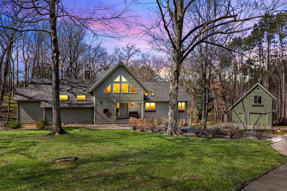 3948 Stewart Road NE Iowa City IA 52240