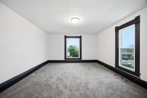 121 Grove Street Shellsburg IA 52332