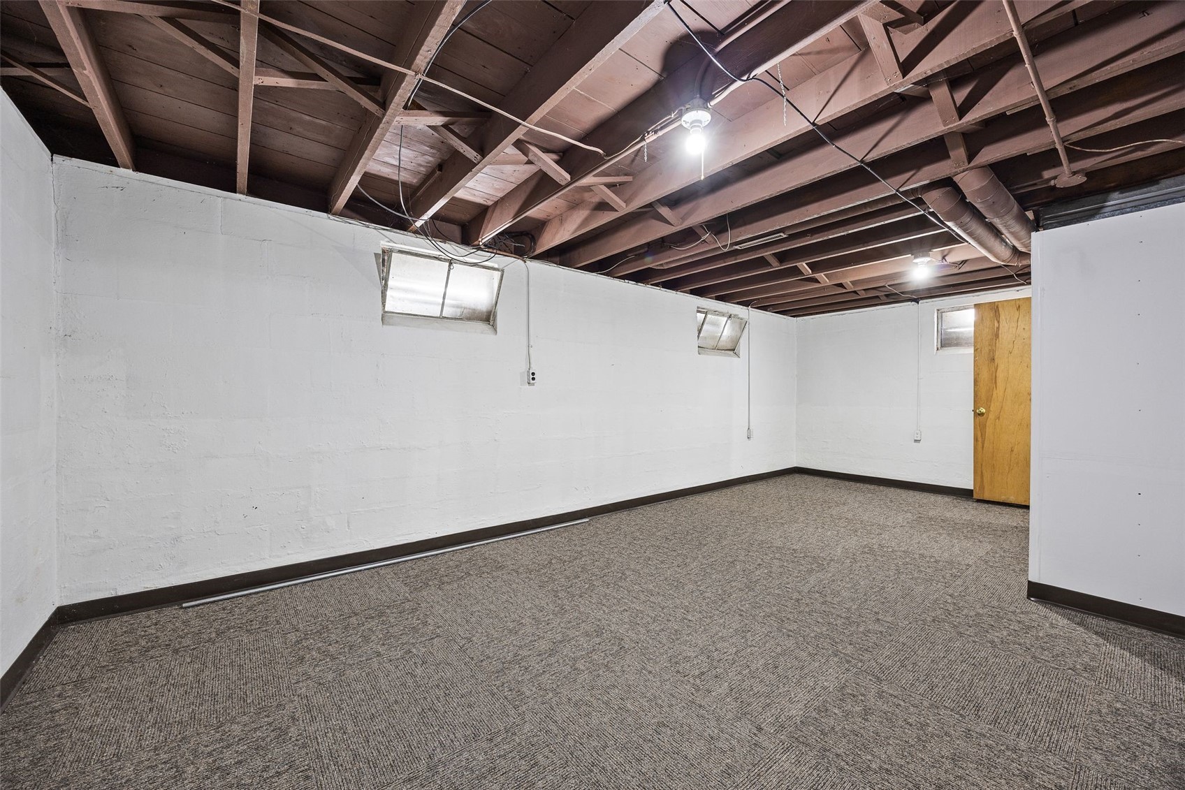 2414 Bowling Street SW Cedar Rapids IA 52404