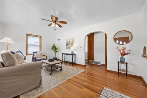 2414 Bowling Street SW Cedar Rapids IA 52404