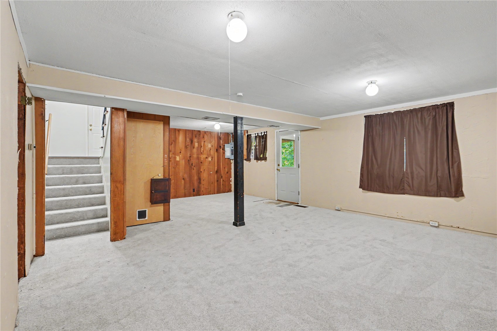 1010 Pawnee Drive NW Cedar Rapids IA 52405