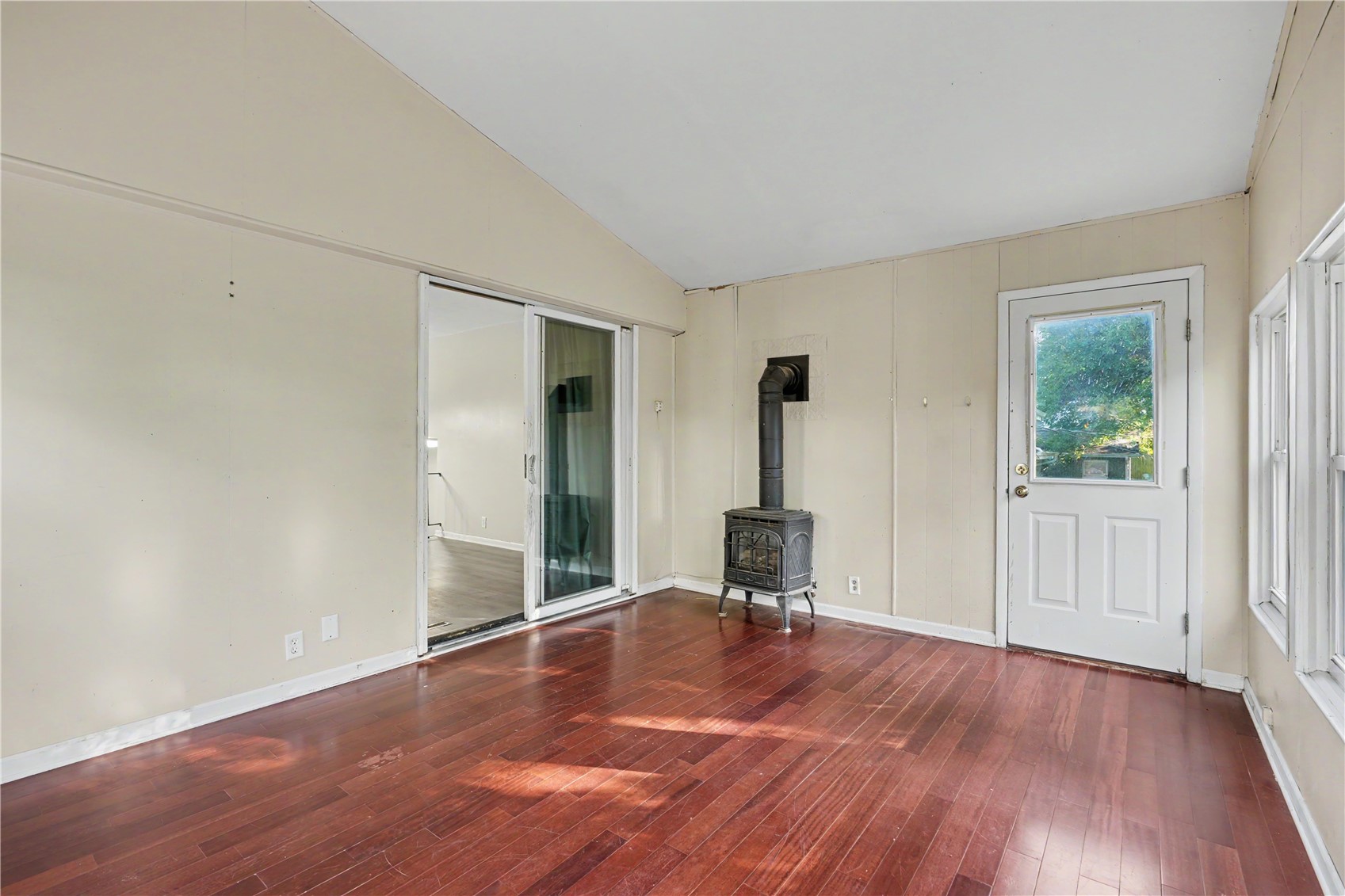 1010 Pawnee Drive NW Cedar Rapids IA 52405