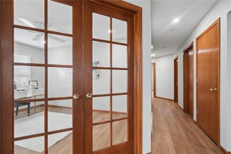 1208 Litchfield Dr Bldg C Hiawatha IA 52233