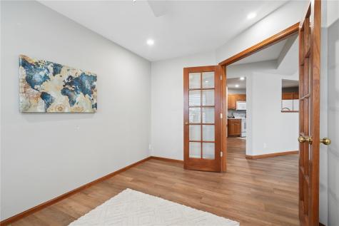 1208 Litchfield Dr Bldg C Hiawatha IA 52233