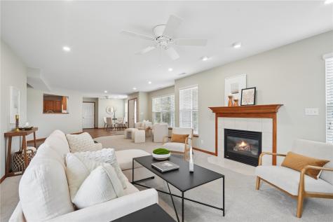 1208 Litchfield Dr Bldg C Hiawatha IA 52233