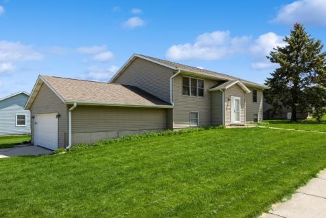 910 Prairie Ridge Road North Liberty IA 52317