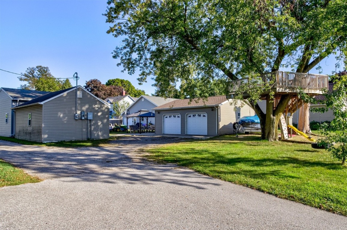 509 E Chestnut Street Hubbard IA 50122