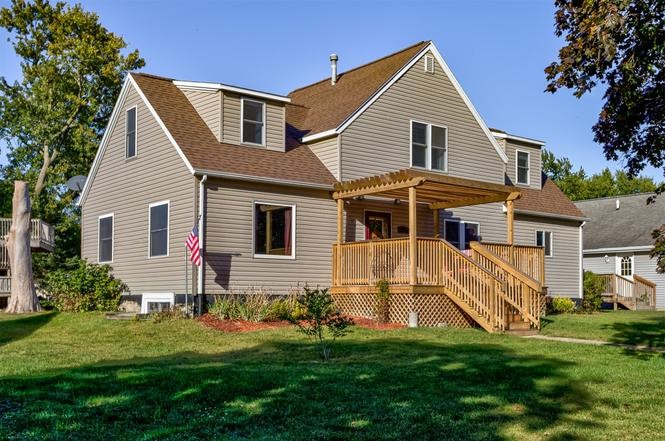 509 E Chestnut Street Hubbard IA 50122