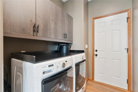 2385 Wolf Creek Trail Hiawatha IA 52233