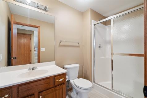 2385 Wolf Creek Trail Hiawatha IA 52233