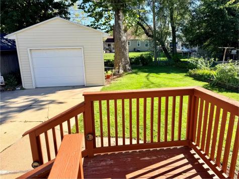 3827 C Avenue NE Cedar Rapids IA 52402