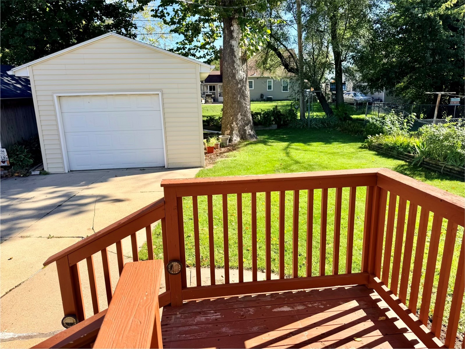 3827 C Avenue NE Cedar Rapids IA 52402
