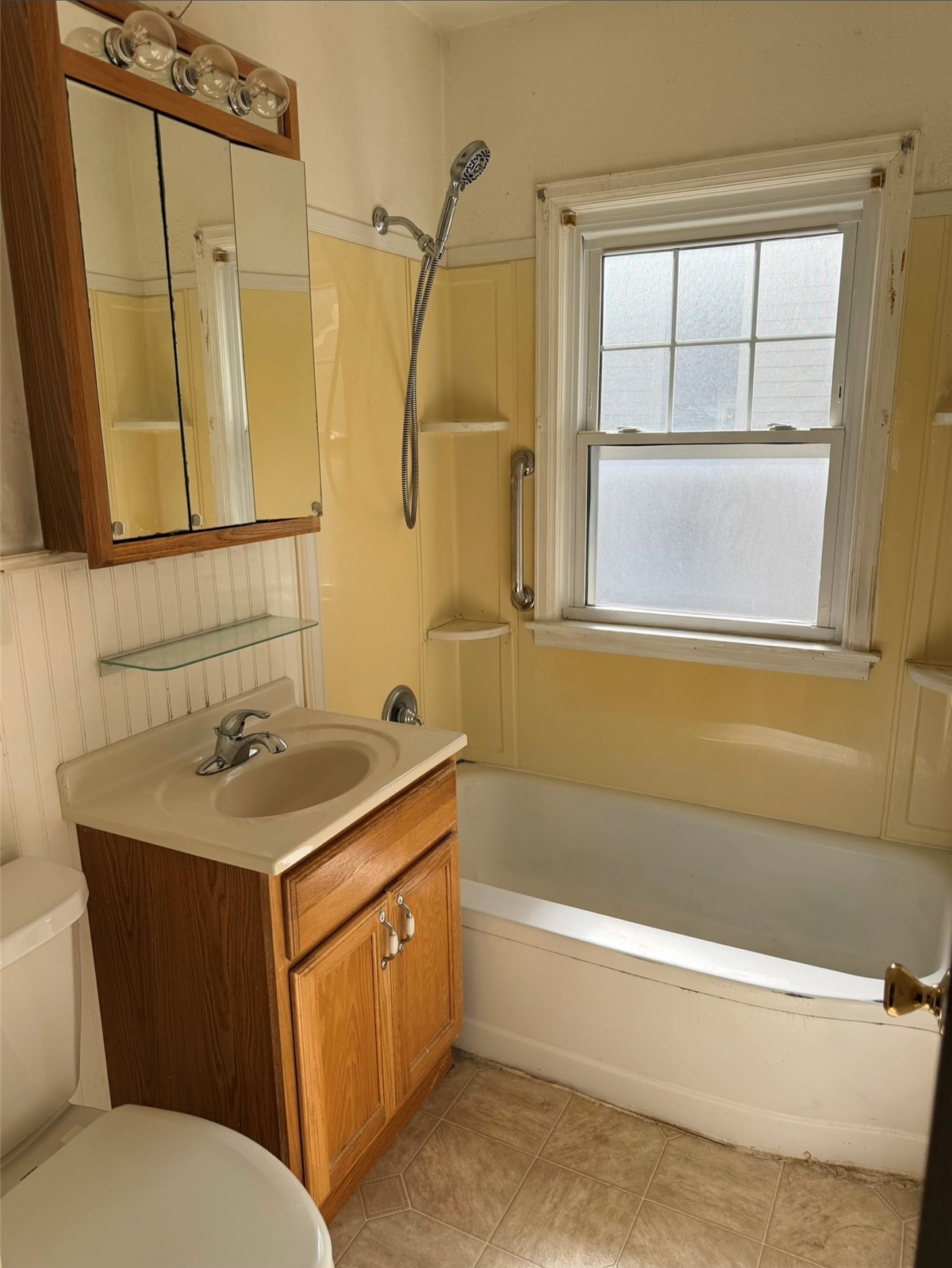 3827 C Avenue NE Cedar Rapids IA 52402