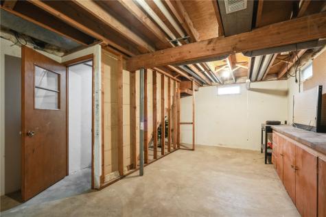 1725 Country Club Drive Marion IA 52302
