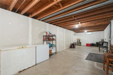 1725 Country Club Drive Marion IA 52302