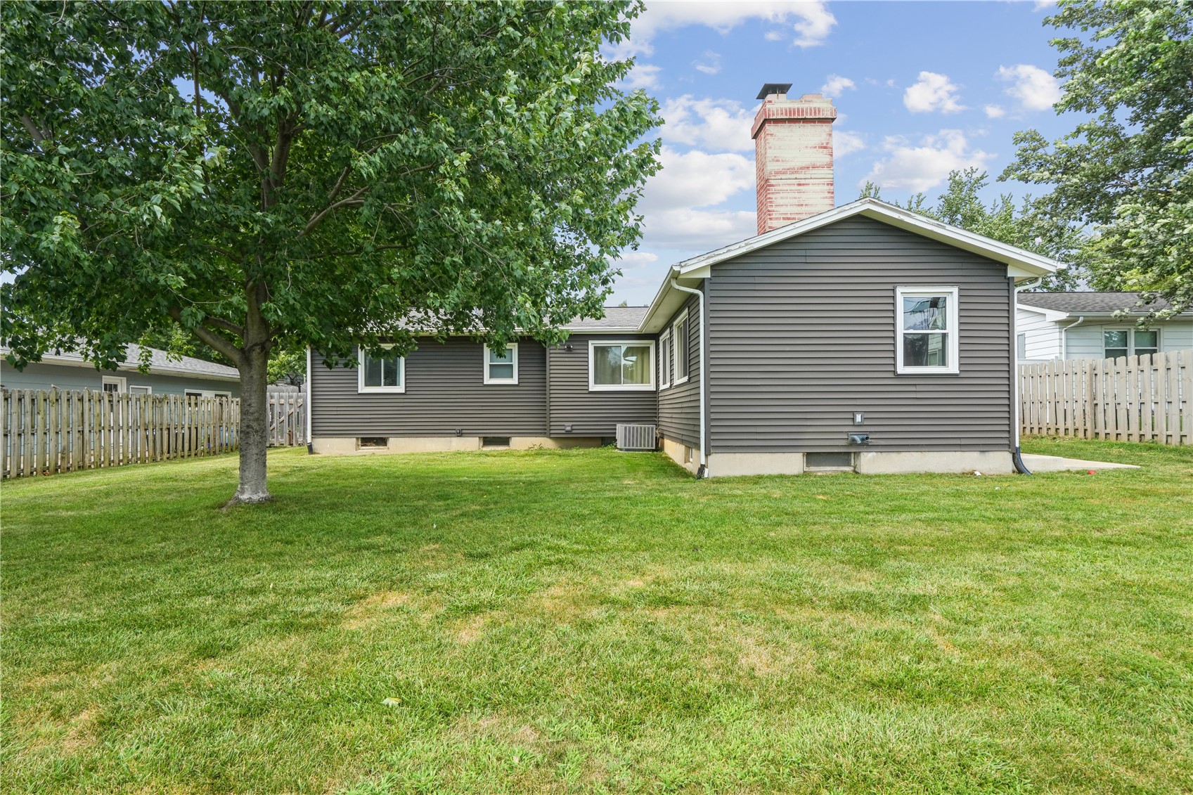 1725 Country Club Drive Marion IA 52302