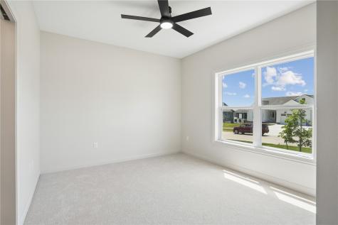 702 Lakeview Tiffin IA 52340