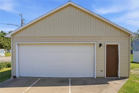 3401 Dennis Drive NW Cedar Rapids IA 52405