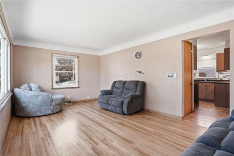 3401 Dennis Drive NW Cedar Rapids IA 52405