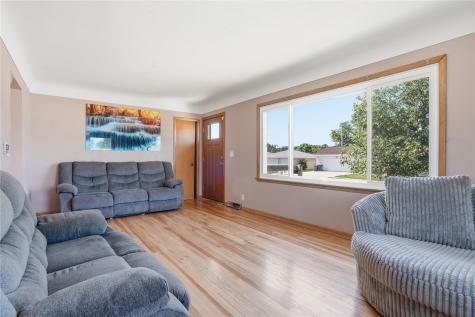 3401 Dennis Drive NW Cedar Rapids IA 52405