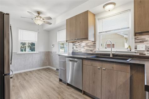 3401 Dennis Drive NW Cedar Rapids IA 52405