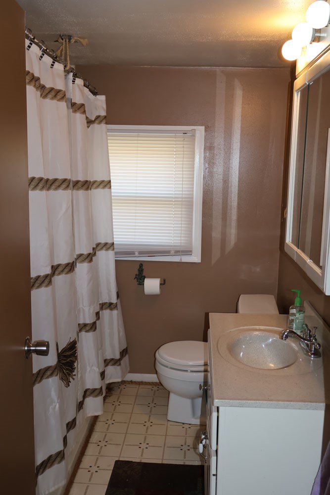 111 1st Street Oelwein IA 50662