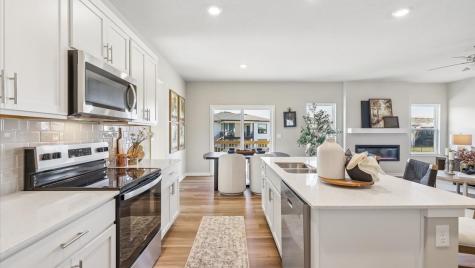 3306 Artesian Road Marion IA 52302