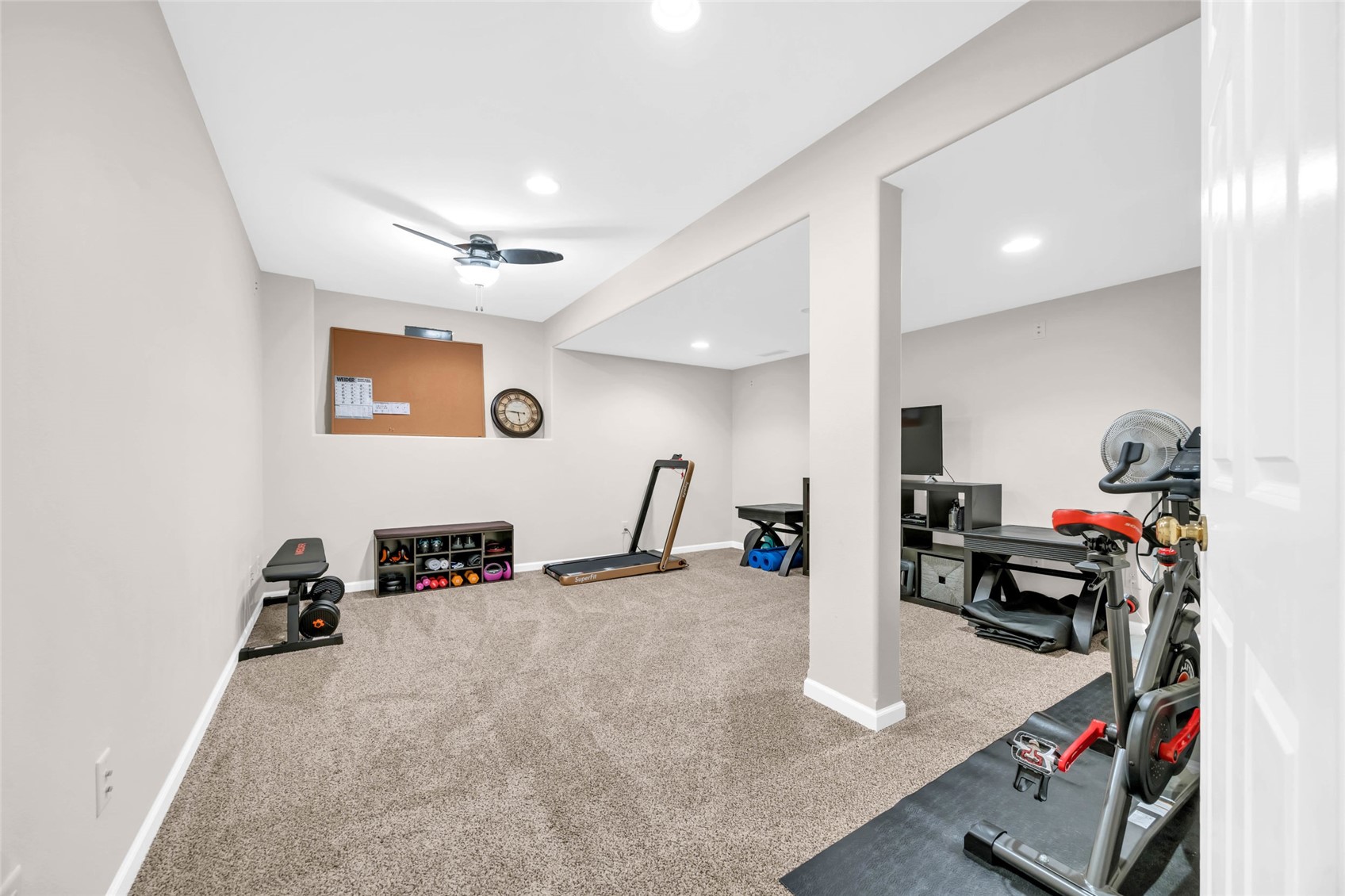 2722 Royal Oaks Drive NW Swisher IA 52338