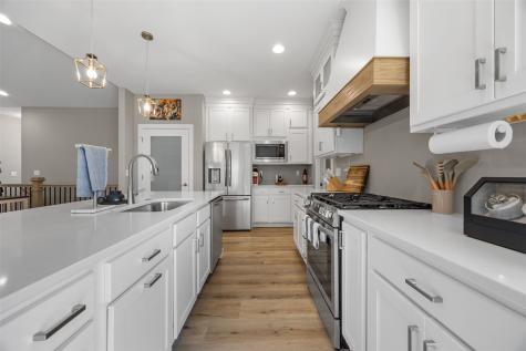 1300 E Gable Way Tiffin IA 52340