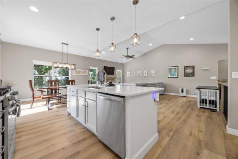1300 E Gable Way Tiffin IA 52340