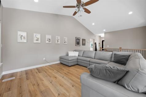 1300 E Gable Way Tiffin IA 52340