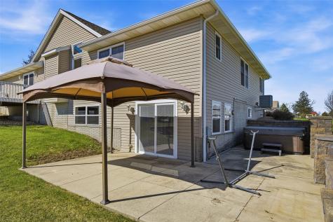 6060 Wayside Circle Cedar Rapids IA 52411