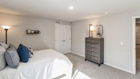 2794 Cecelia Drive Hiawatha IA 52233