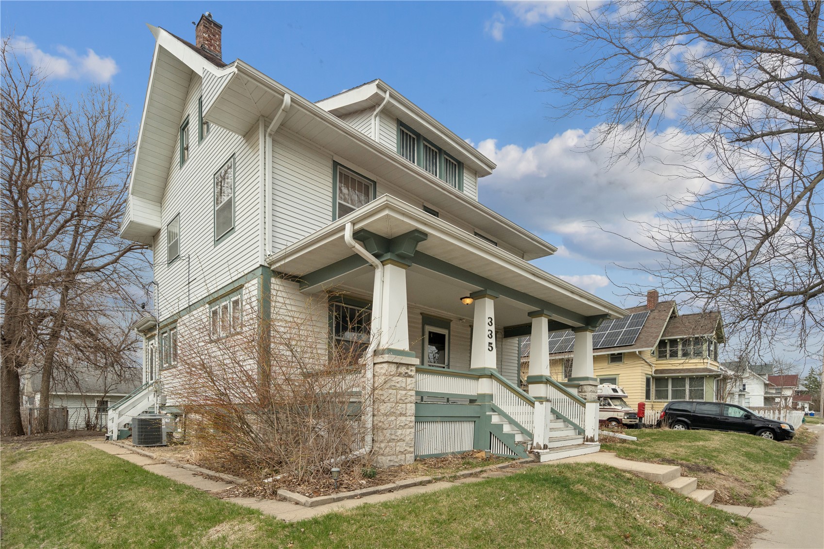 335 18th Street SE Cedar Rapids IA 52403