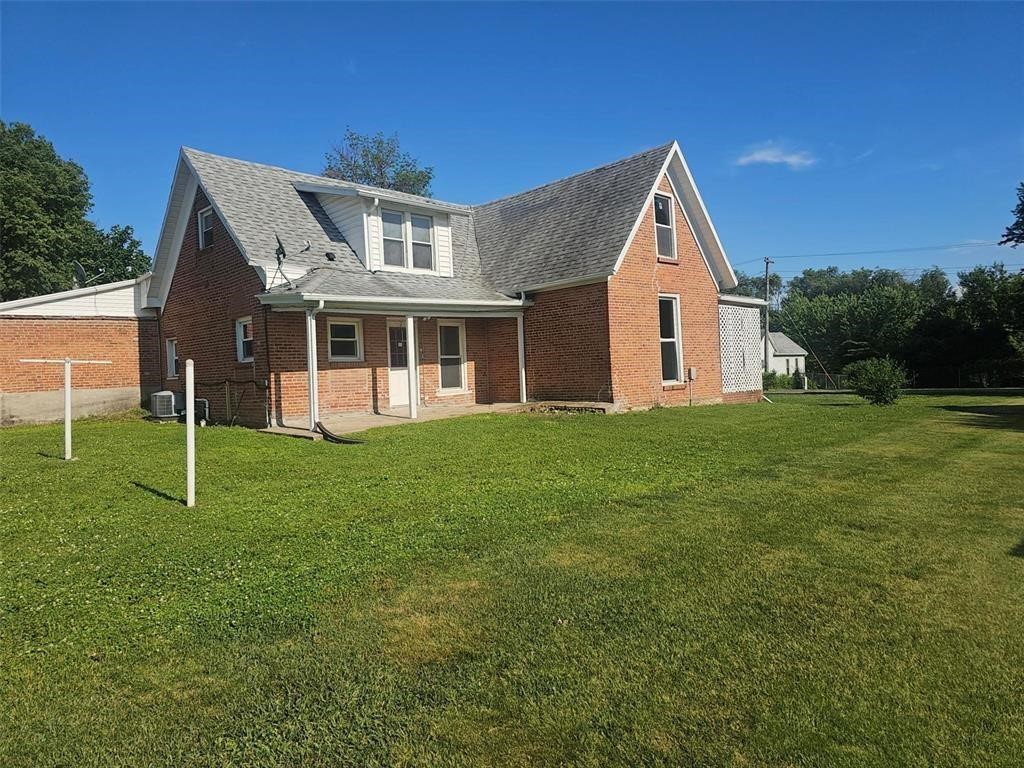 1105 5th Street E Vinton IA 52349