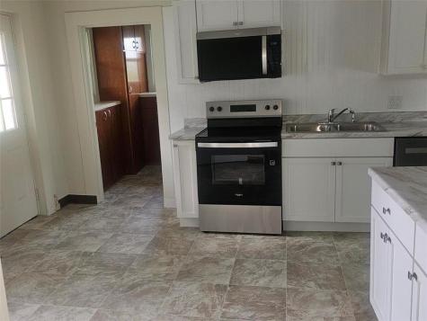 1105 5th Street E Vinton IA 52349