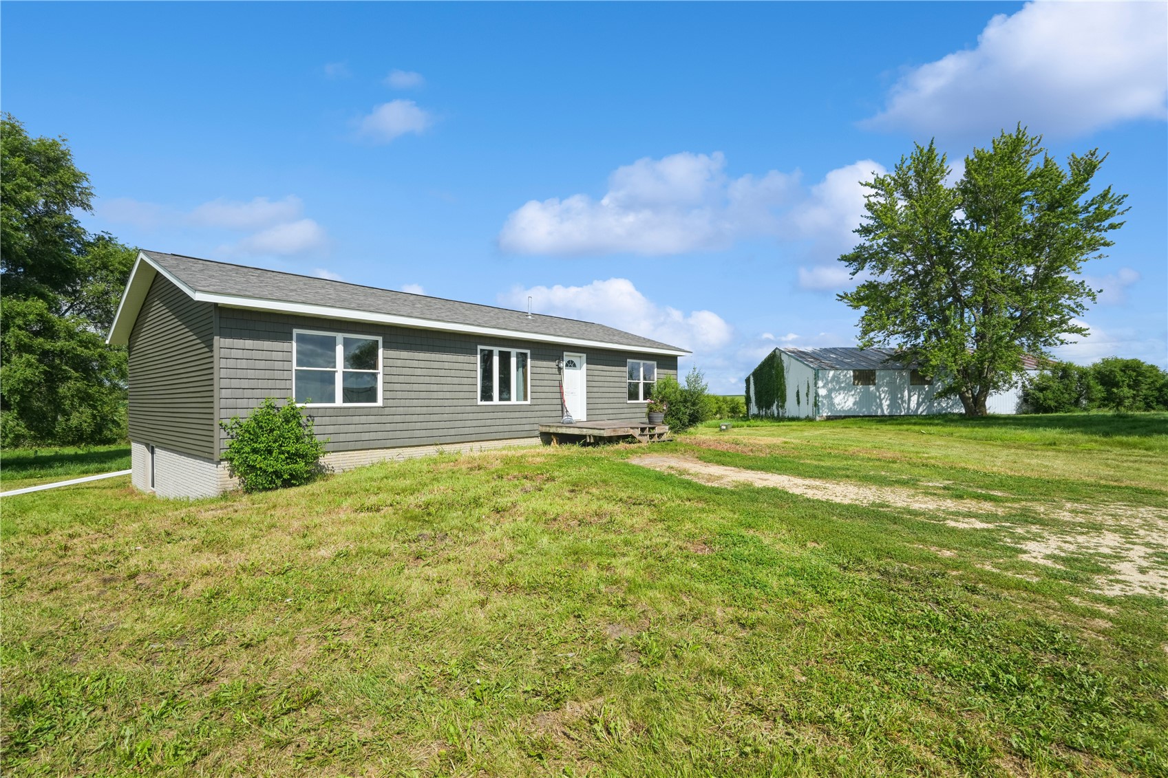 3699 Highway 13 Marion IA 52302
