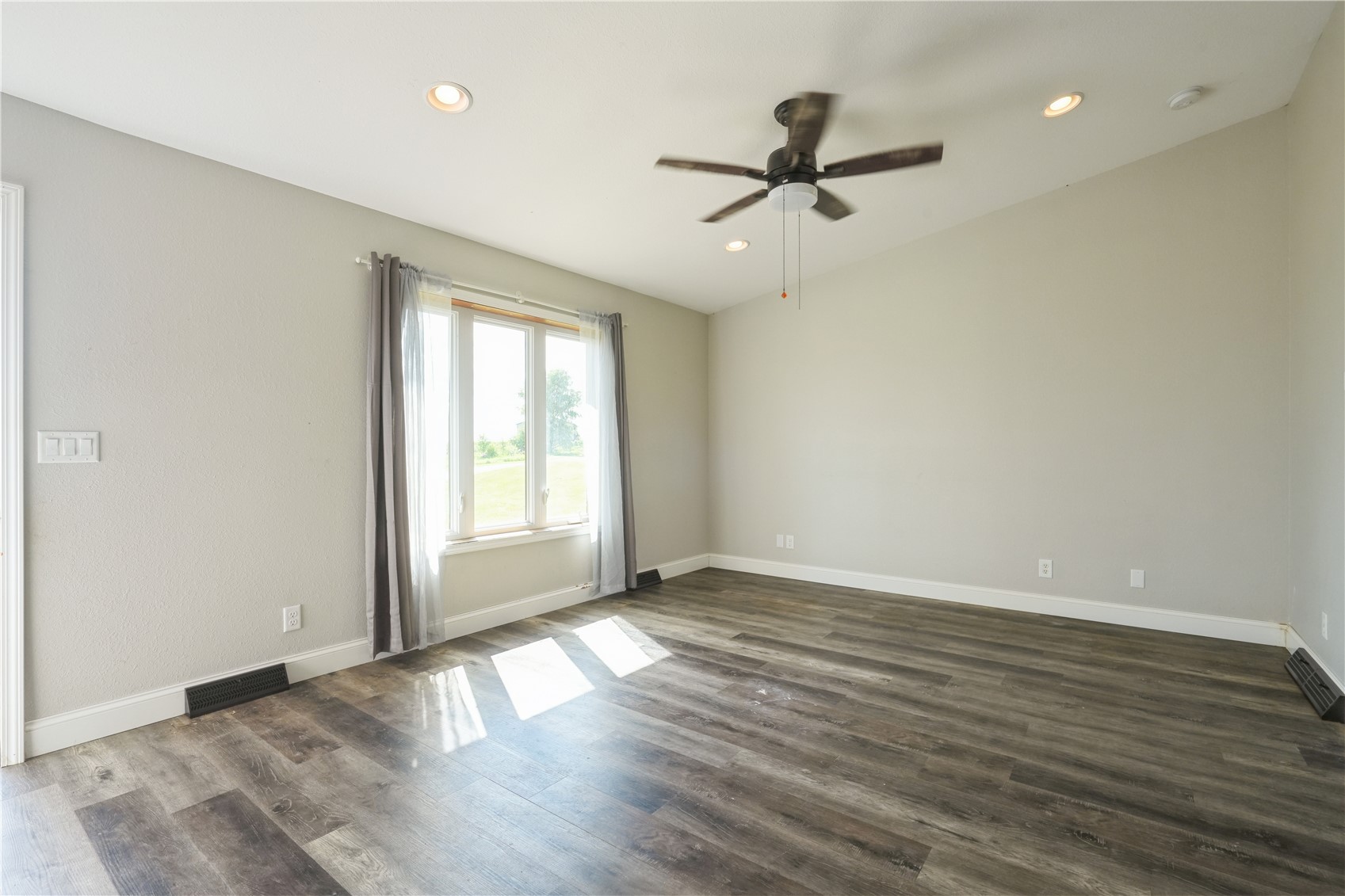 3699 Highway 13 Marion IA 52302