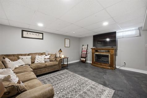 2960 26th Avenue Marion IA 52302