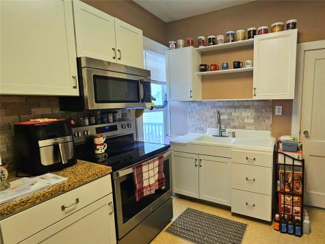 91 Wilson Avenue SW Cedar Rapids IA 52404