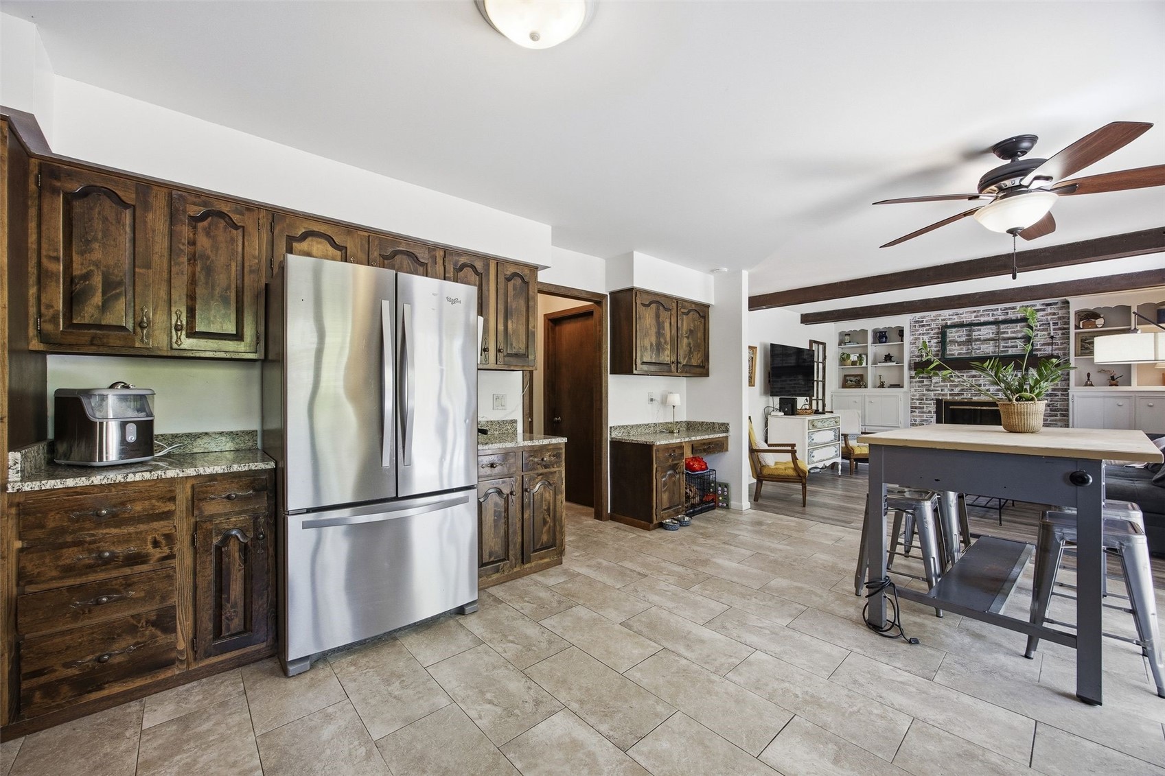 7 West View Acres NE Iowa City IA 52240