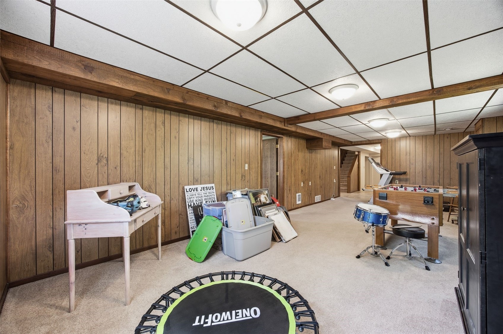 7 West View Acres NE Iowa City IA 52240
