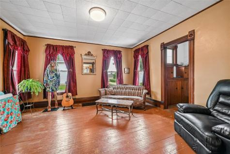 1385 12th Street Marion IA 52302