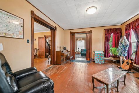 1385 12th Street Marion IA 52302
