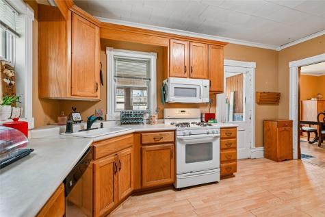 1385 12th Street Marion IA 52302