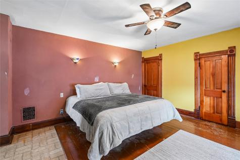 1385 12th Street Marion IA 52302