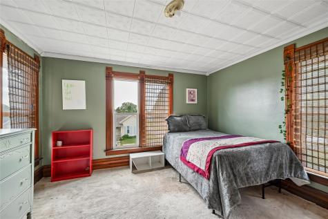1385 12th Street Marion IA 52302