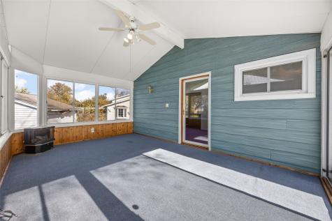 5025 Pine Grove Drive NE Cedar Rapids IA 52402