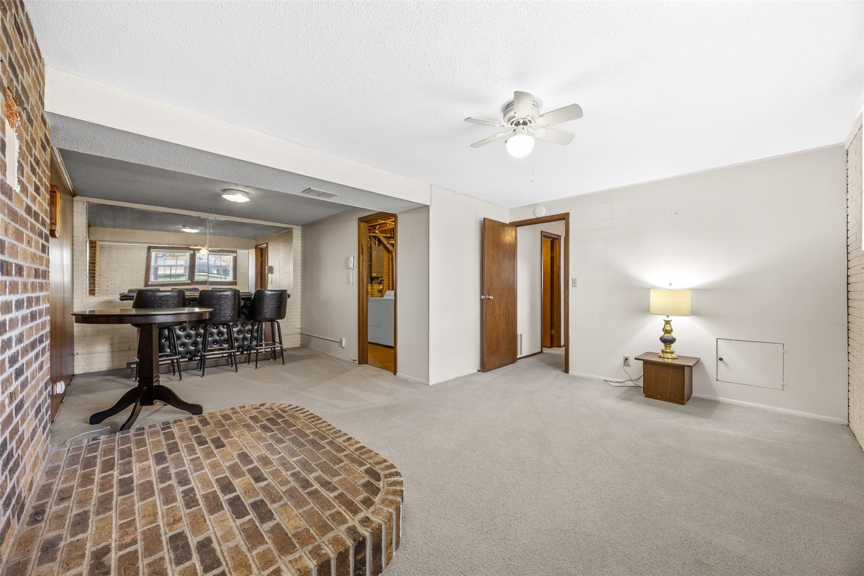 5025 Pine Grove Drive NE Cedar Rapids IA 52402